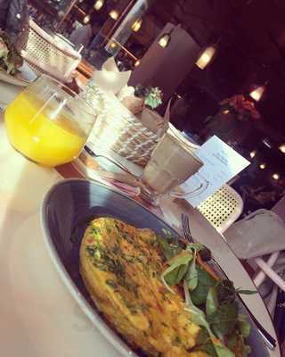 Marty's Kitchen & Bar