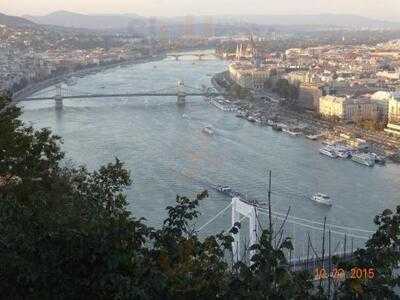 Mirage Café And Bar