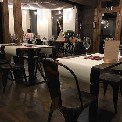 Ropogós Bistro & Garden