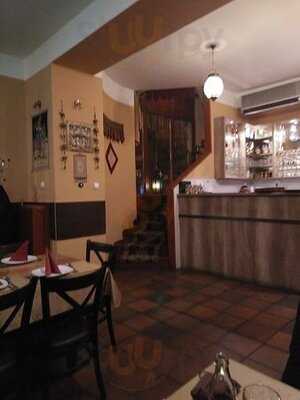 Tandoori Indiai Etterem