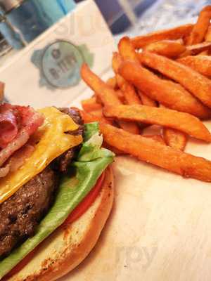 B-terv Kavezo, Etterem