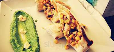 B-terv Kavezo, Etterem