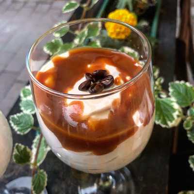 B-terv Kavezo, Etterem