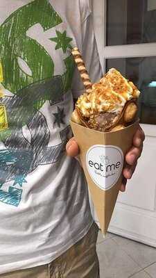 Eat Me - Bubble Waffle Bar