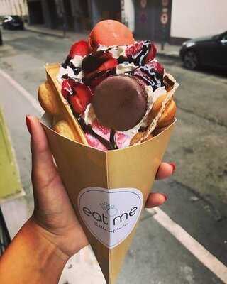 Eat Me - Bubble Waffle Bar