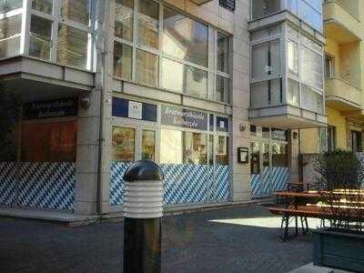 Bratwursthausle Kolbászda