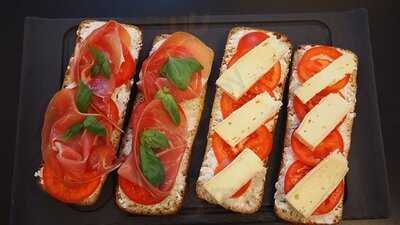 Cafe Des Arts & Innovation