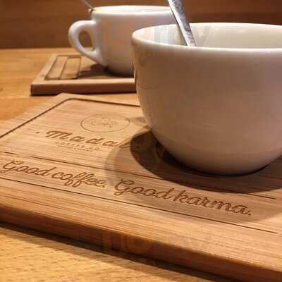Madal Cafe - Espresso & Brew Bar