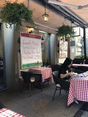 Magyar Gulyás Étterem