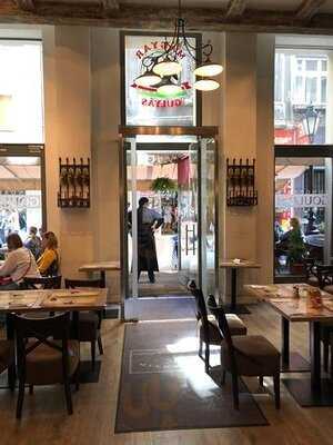 Magyar Gulyás Étterem