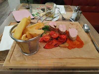 Magyar Gulyás Étterem