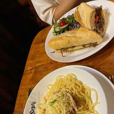 Repulo Sepru Elmeny Es Varazs Kavezo