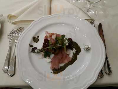 Akademia Klub Restaurant