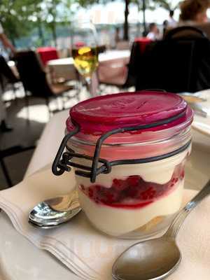 Ambassador Etterem Budapest