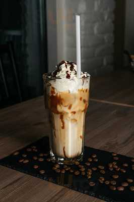 Delibab Kavezo Es Reggelizo