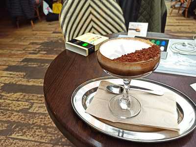 Cafe Frei Corvin Plaza