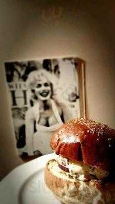 Fald Fel Amerikát Étterem és Bár