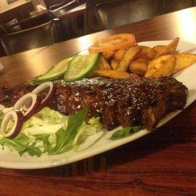 Fald Fel Amerikát Étterem és Bár