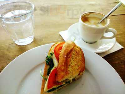 Sis & Bro Boutique Cafe