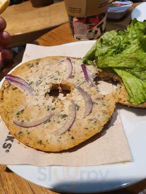 Starbucks Coffee - Kiraly