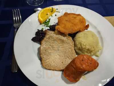 Ínyenckert étterem & Kávéház