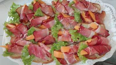 Finom Falat Ételbár