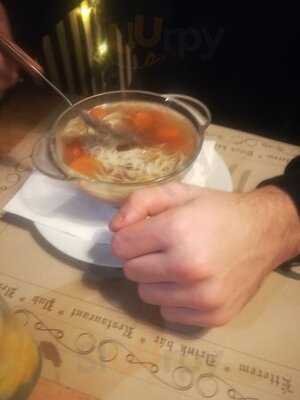 Tonett Pub Etterem Es Pizzeria