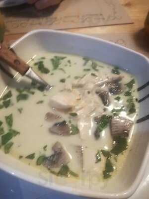 Tonett Pub Etterem Es Pizzeria