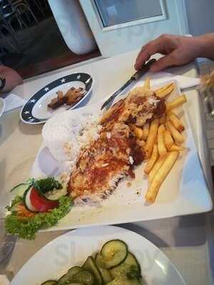 Tonett Pub Etterem Es Pizzeria