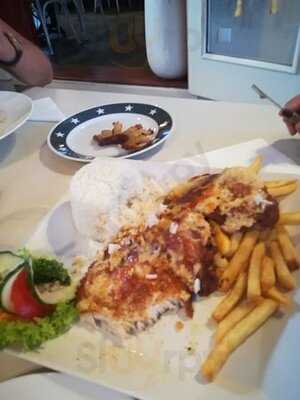 Tonett Pub Etterem Es Pizzeria