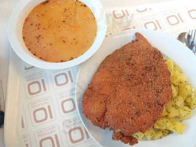 10 Minutes Bistro & Cafe