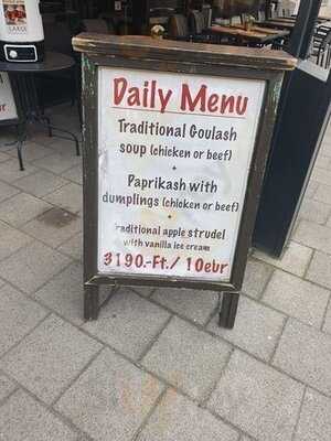 Vinolia Bistro & Bar