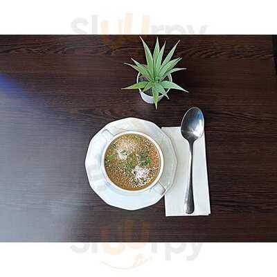 Zwekedli Étel-, Kávé- és Koktélbár