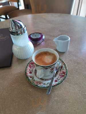 Aranytolcser Cukraszda-kavehaz