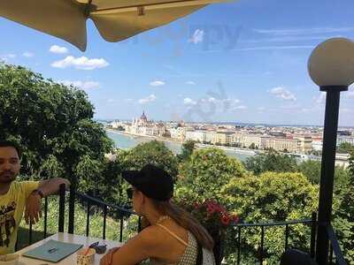 Budapest Terrace Kávézó & Étterem