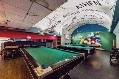 Stifler 32 Bar & Club