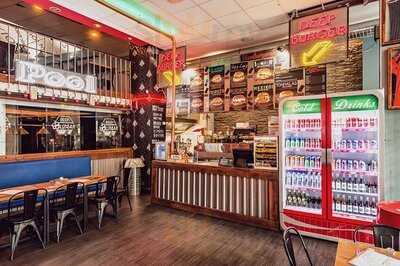 Stifler 32 Bar & Club