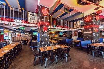 Stifler 32 Bar & Club