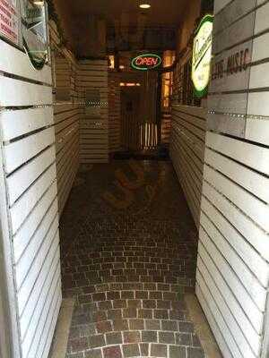 Central Cellar Étterem és Borpince