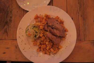 Standard Bistro & Bar