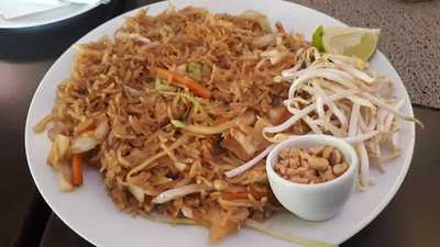 Espino Cafe & Bistro (@asiantapasbar)