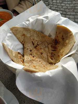 Espino Cafe & Bistro (@asiantapasbar)