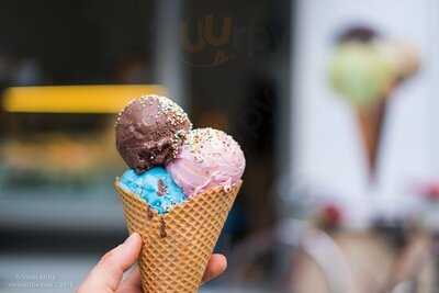 Áfonya Fagyizó és Cukrászda