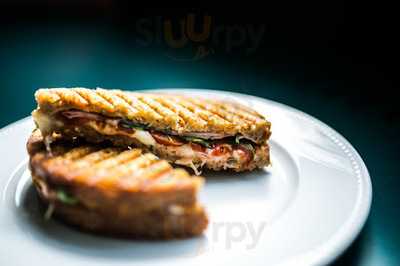 Nyolcharminc Presszó