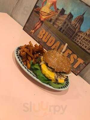 Mandy’s Railway Diner