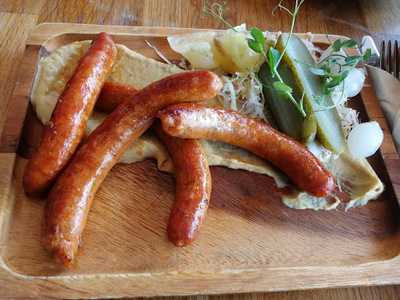 White Heaven Cafe & Restaurant