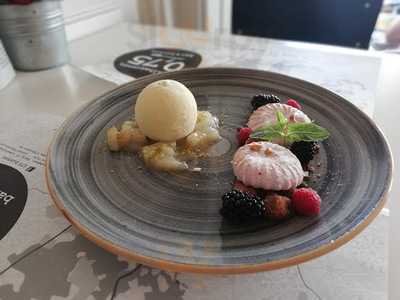 White Heaven Cafe & Restaurant