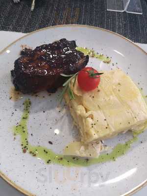 Hai Phong Restaurant