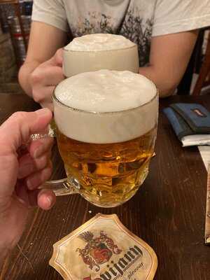 Háček Söröző-Étterem