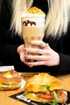 Bite Bakery Café Szervita Tér